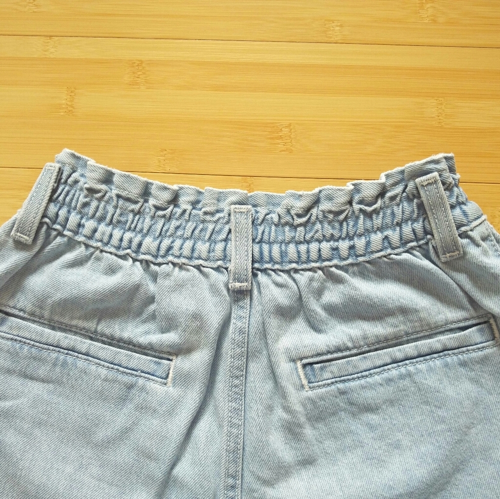 -NWT- Levi's High Waisted A Line Shorts 24 - Picture 9 of 14